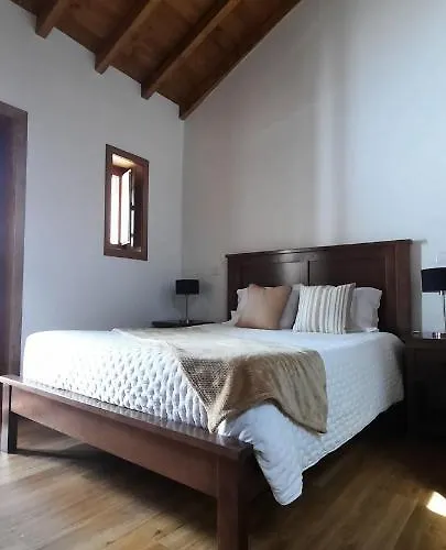 Apimonte O Cantinho Da Maria - Pn Montesinho Tatil Evi